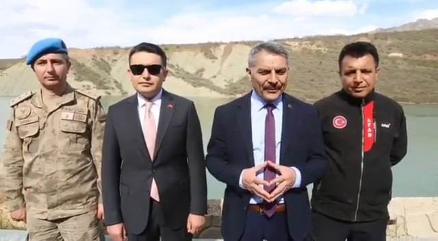 Uzunçayır Baraj Gölündeki Atıklar Temizlendi, Vali Vatandaşları Duyarlı Olmaya Davet Etti