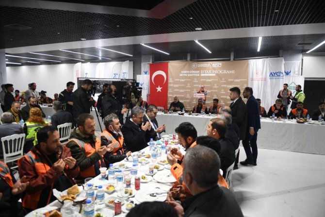 Bakan Karaismailoğlu: “Sabiha Gökçen Havalimanı Metro Hattını En Geç Ağustos Ayında Hizmete Açacağız”
