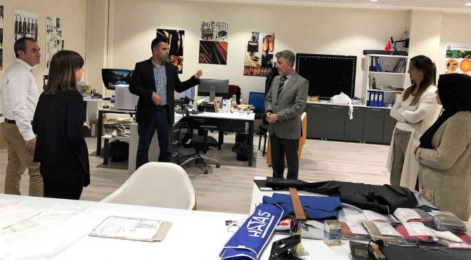 Uşak Üniversitesi Dts Tasarım Merkezi Uluslararası Piyasaya Açılıyor