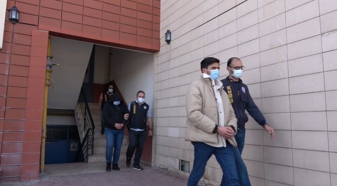 Ünlü Olmak İsteyen Vatandaşları Dolandıran Çete Mensupları Isparta’da Yakalandı: 5 Gözaltı