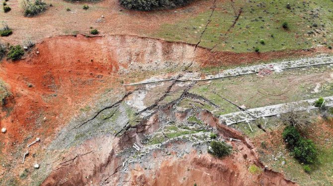 Tokat Osb’de Korkutan Heyelan