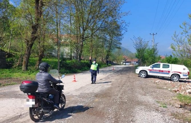 Düzce’de 11 Araç 5 Sürücü Trafikten Men Edildi