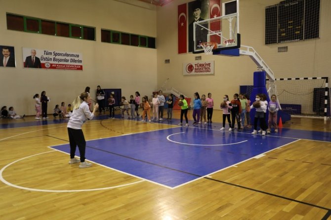 Burhaniye’de Yetenek Taraması Başladı