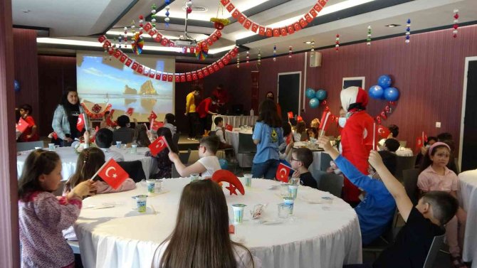 Yönetici Koltukları Çocuklara Emanet