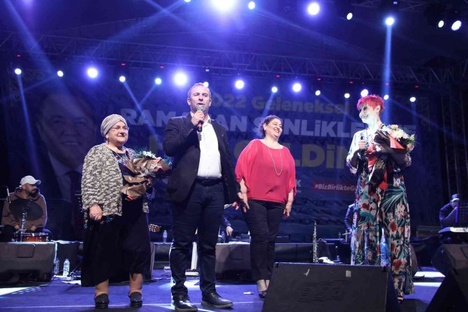 Ramazan Etkinliklerinde Dünya Çocuklarından Gösteri