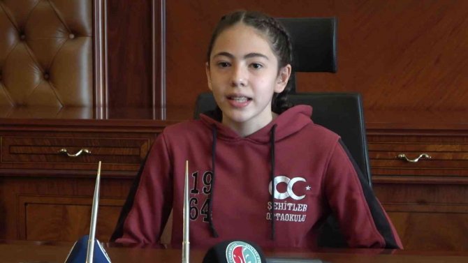 Koltuğa Oturdu Talimatı Verdi: "Haftada 1 Ders Saati Kitap Okunsun"