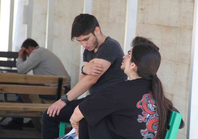 Antalya’da Falezlerden Düşen Üniversite Öğrencisi Hayatını Kaybetti