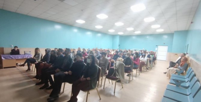 Rehber Öğretmen Ve Psikolojik Danışmanlara ‘Davranışsal Bağımlılık’ Semineri Verildi