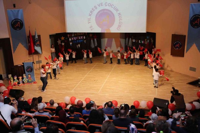23 Nisan İçin Sahne Çocukların Oldu