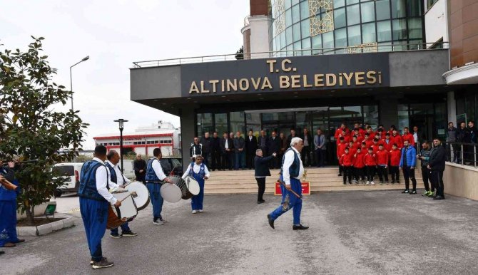 Altınova’da Yağlı Güreş Heyecanı Yaşanacak