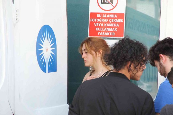 Antalya’da Falezlerden Düşen Üniversite Öğrencisinin Cenazesi Morgtan Alındı