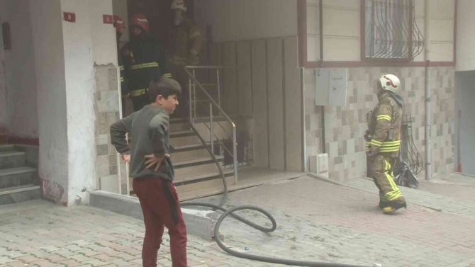 Arnavutköy’de Korkutan Yangın