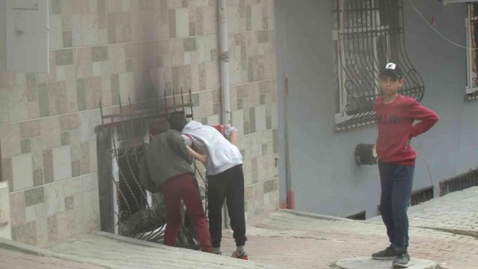 Arnavutköy’de Korkutan Yangın