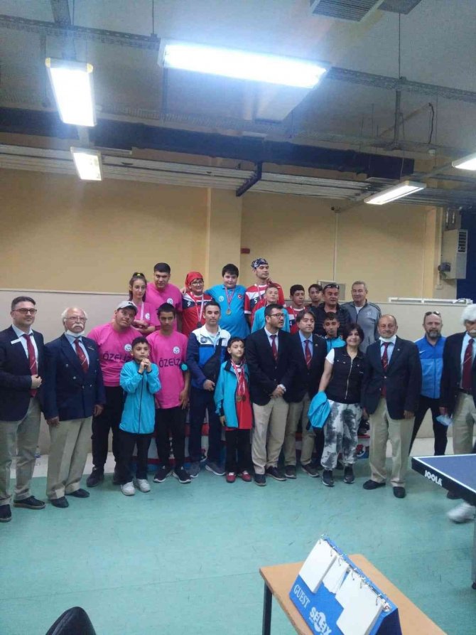 Otizmli Şükrü Mert Çelik, Aydın İ̇l Şampiyonu Oldu