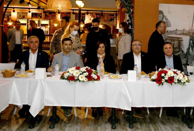 Başkan Çerçioğlu’ndan İftar Yemeğinde, Başkan Ömer Günel’e Tam Destek