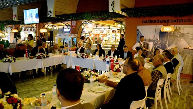 Başkan Çerçioğlu’ndan İftar Yemeğinde, Başkan Ömer Günel’e Tam Destek