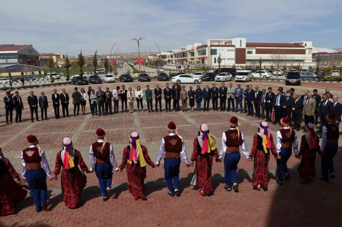 Yök Başkanı Prof. Dr. Özvar: "Üniversiteler Bizlerin Baş Tacıdır"