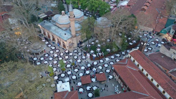 Tarihi Meydan, Vatandaşlarla Doldu Taştı