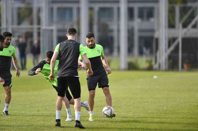 Bursaspor’da Denizlispor Maçı Hazırlıkları Tamamlandı