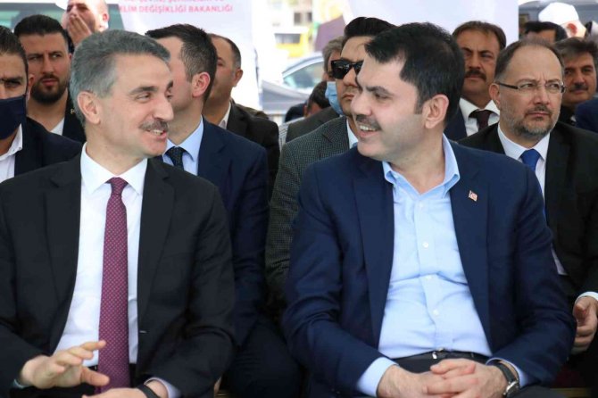 Bakan Kurum: ’’Birileri Bu Eser Siyasetinden Son Derece Rahatsız Oluyor”