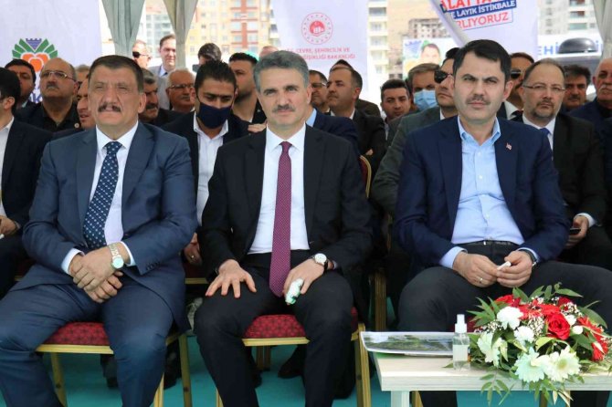 Bakan Kurum: ’’Birileri Bu Eser Siyasetinden Son Derece Rahatsız Oluyor”
