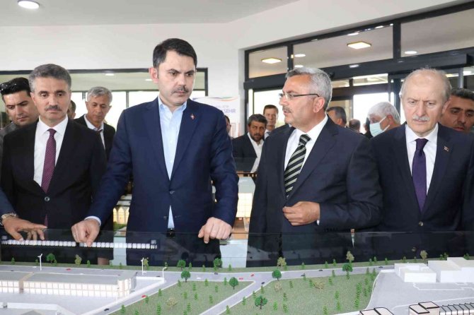 Bakan Kurum: "Cumhuriyet Tarihimizin En Büyük Deprem Dönüşümünü Başlattık"
