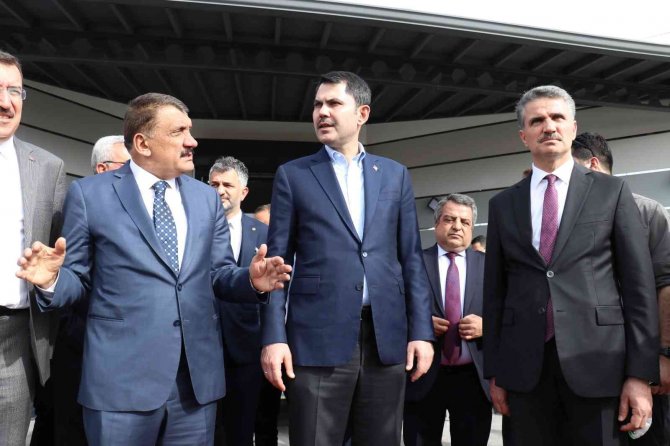 Bakan Kurum: "Cumhuriyet Tarihimizin En Büyük Deprem Dönüşümünü Başlattık"