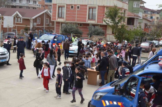 Esenköy’de Jandarma Ekipleri Ve Kullandıkları Ekipmanlar Tanıtıldı