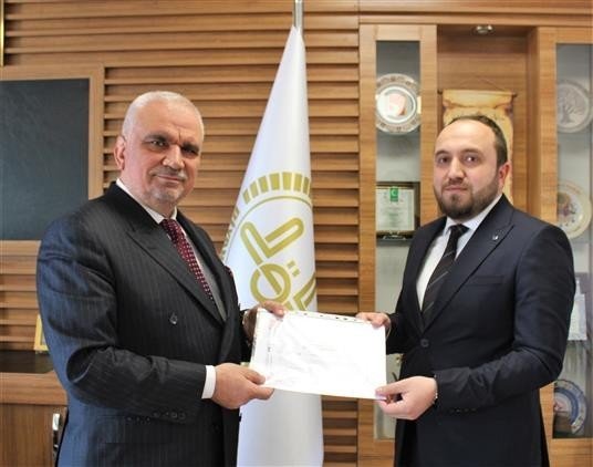 Din Görevlileri Belgelerini Müftü Erhun’un Elinden Aldı