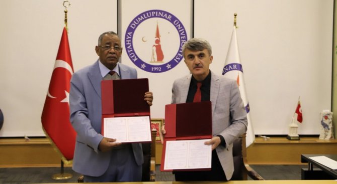 Dpü İle Özel Hartum Razi Üniversitesi Arasında İş Birliği Protokolü