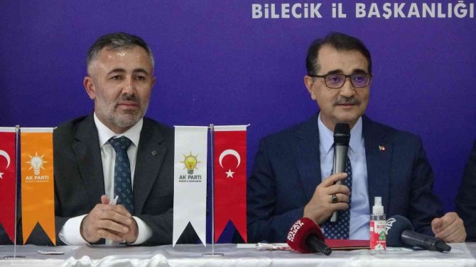 Bakan Dönmez’den Ak Parti Bilecik İ̇l Başkanlığına Ziyaret