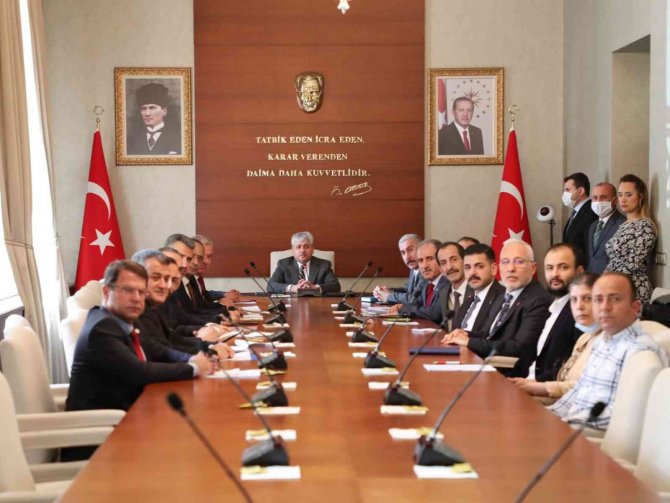 Doğan: "Bir Milletin Büyüklüğü Hayvanlara Olan Davranış Biçimiyle Değerlendirilir"