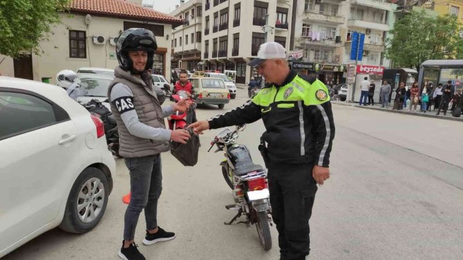 Motosiklet Ve Motorlu Bisiklet Sürücülerine Trafik Güvenliği Denetimi