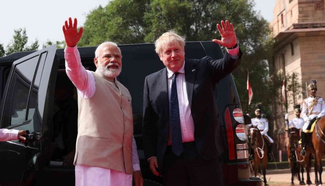 Johnson: "Ukrayna’daki Savaş 2023 Yılının Sonuna Kadar Sürebilir"