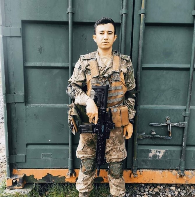 Şehit Teğmen Bekir Can Kerek’in Şahadet Haberi Ailesine Verildi