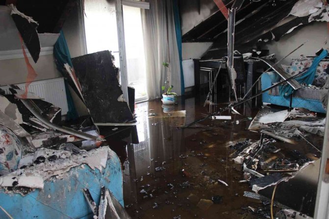 3 Yaşındaki Çocuğun Çakmakla Oyunu 3 Evi Kül Etti
