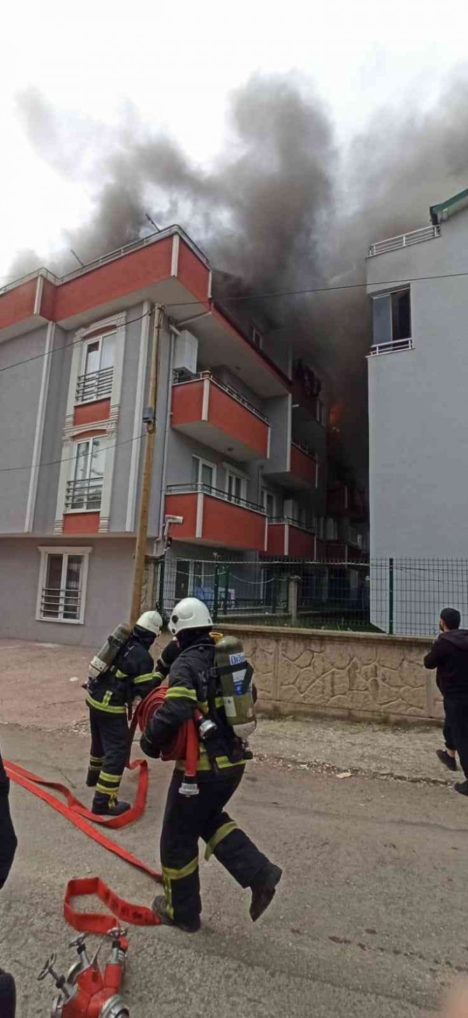 Çocuğun Çakmakla Oyunu Kötü Bitti