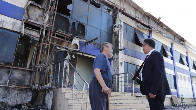 Manisa’da Sebze-meyve İşletmesinde Çıkan Yangın Korkuttu
