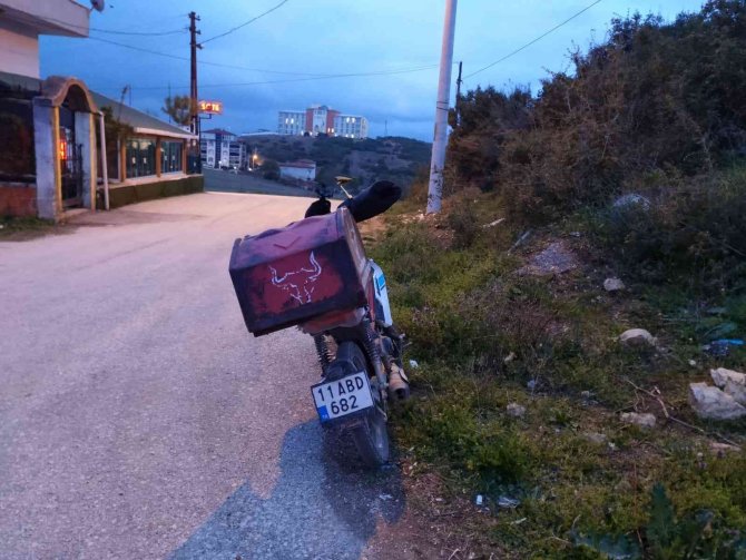 Motorlu Bisikletten Düşen Sürücü Yaralandı