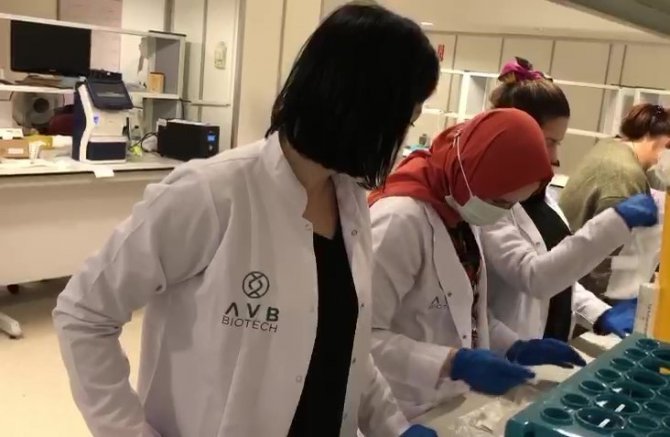 Akıllı Sinyallerle Ölümcül Hastalıkları Tedavi Etti