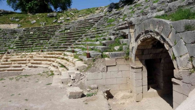 Çukurova’nın Efes’i Kastabala’da Kazı Çalışmaları Başladı