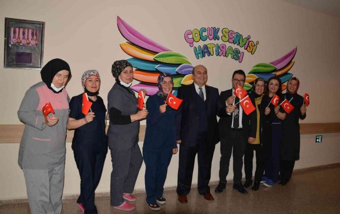 Devlet Hastanesinde 23 Nisan Kutlaması