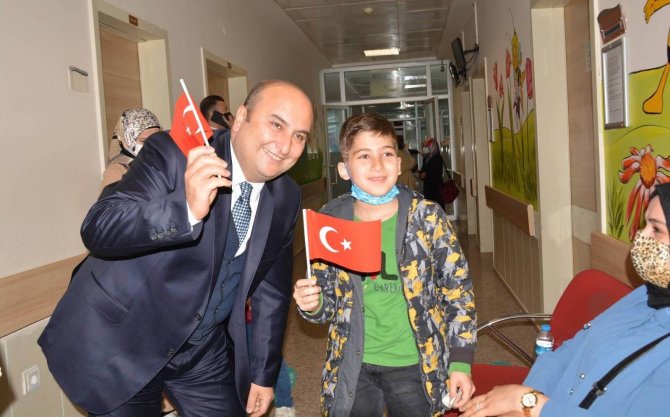 Devlet Hastanesinde 23 Nisan Kutlaması