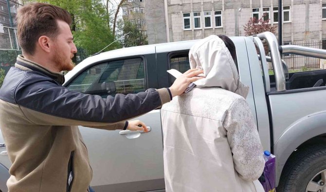 Şüpheli Şahıs Uyuşturucuyla Yakalanınca Tutuklandı