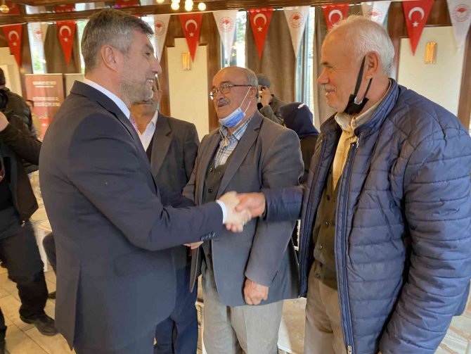 Şile Belediyesinden Çiftçileri Sevindiren Hamle: 367 Bin Adet Sebze Fidesi Dağıtılıyor