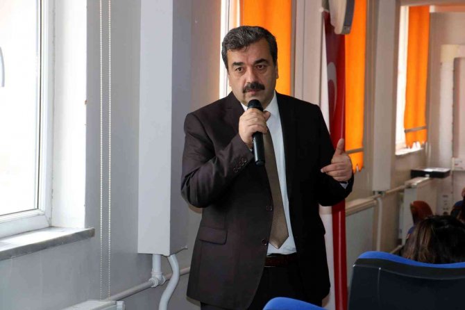 Rektör Kul’dan Tercih Yapacak Öğrencilere Altın Değerinde Tavsiyeler