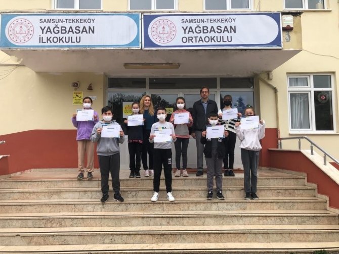 Yağbasan Ortaokulunda İ̇ngilizce Ve Teknoloji Bir Arada