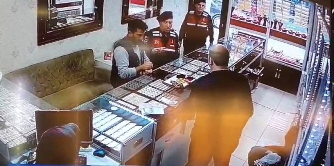 Dolandırılmaktan Son Anda Jandarma Kurtardı