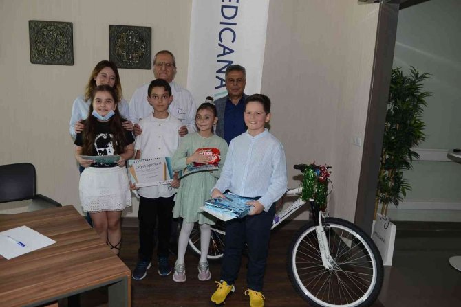 Genç Çevreciler Ve Sağlıkçılar Ödüllerine Kavuştu