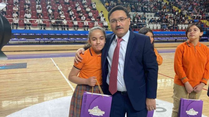 Afyonkarahisar’da 23 Nisan Coşkusu